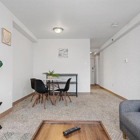 Central And Beautiful 2Br With Gym And Great View Harrisburg Exteriör bild